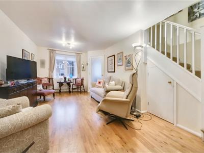 Property image 3 of home to buy in Andrew Close, Shenley